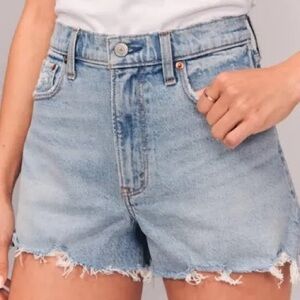 Abercrombie & Fitch- 4in Mom Short- High Rise-Light Blue Distressed